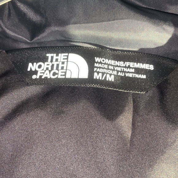 SOLD! The North Face Women’s Aconcagua Jacket BNWT Size Medium Color TNF Black - Picture 8 of 13